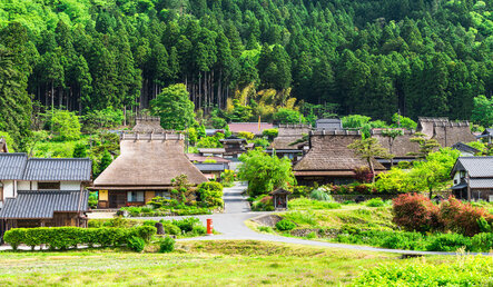 美山のレトロな景色を楽しめる